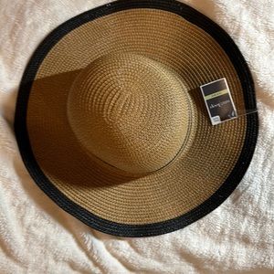 West loop sun hat